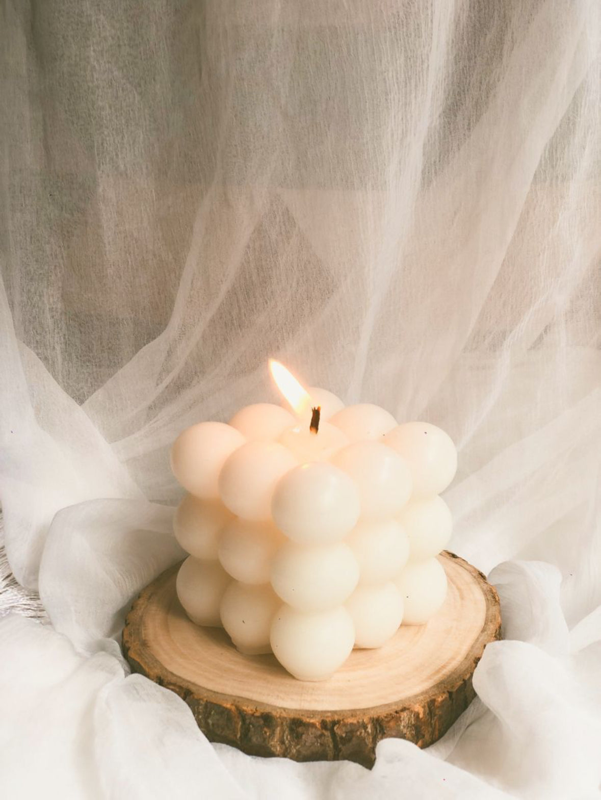 Bougie Parfumée Blanche – Élégance & Pureté